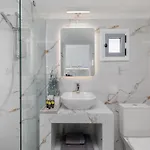 Apartment Stork