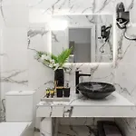 Apartment Stork *