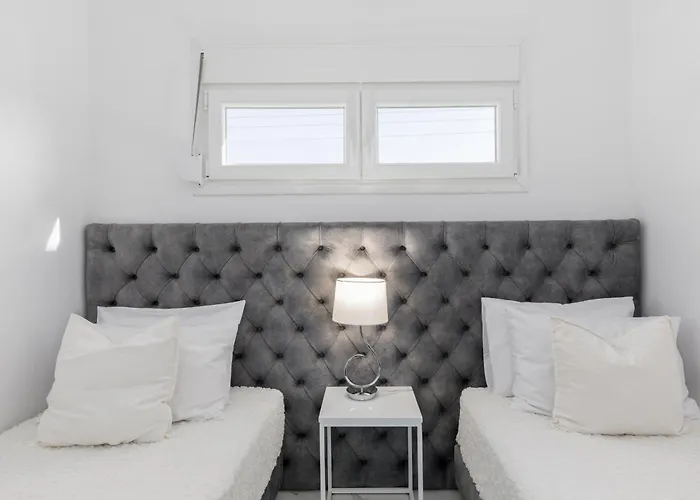 Stork Apartment